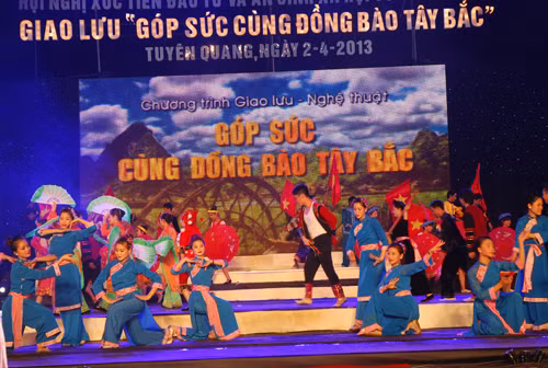 Bảo tồn văn hóa truyền thống vùng Tây Bắc - Tôn trọng tính đa dạng văn hóa ảnh 1