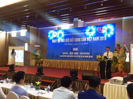 Hơn 1.000 khách mời dự Ngày hội Môi giới BĐS 2016 ảnh 1