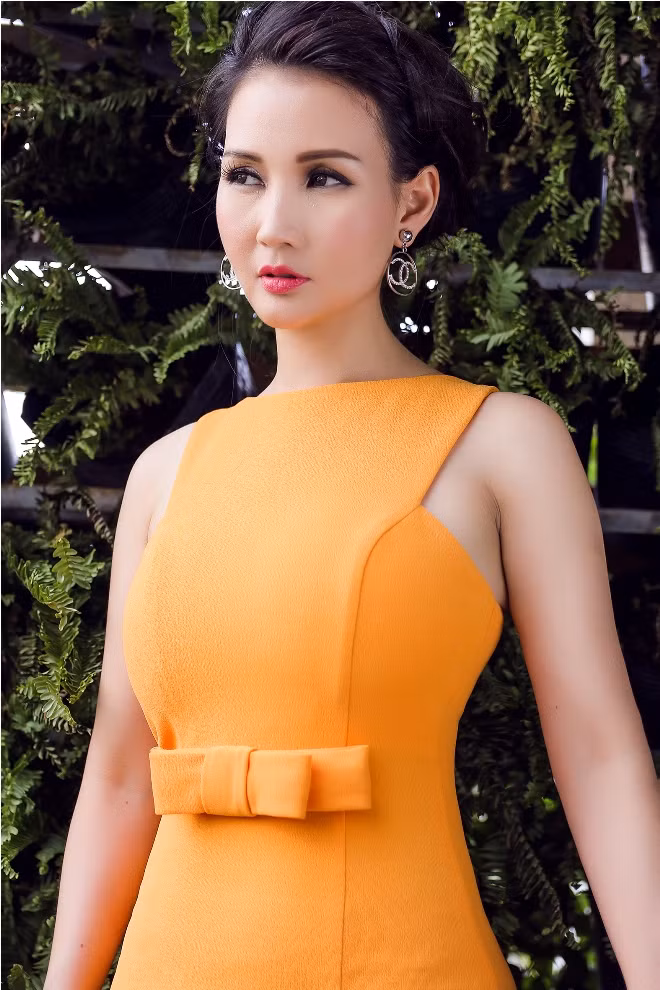 Nhan sắc không tuổi của Quý bà Sương Đặng ảnh 8