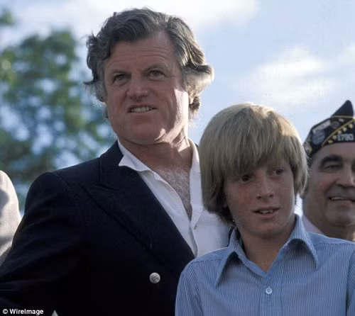 Cuộc sống trong men say của gia đình Ted Kennedy ảnh 2