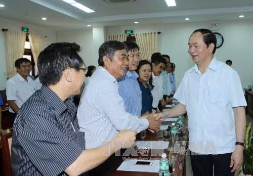 Chủ tịch nước Trần Đại Quang thăm, làm việc tại Phú Yên ảnh 1