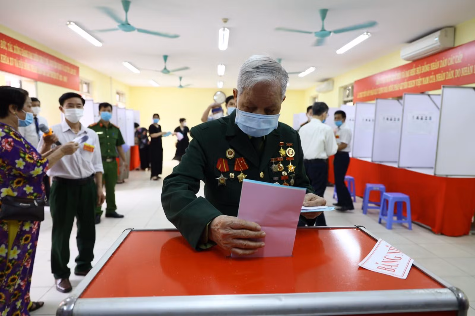 Chú thích ảnh