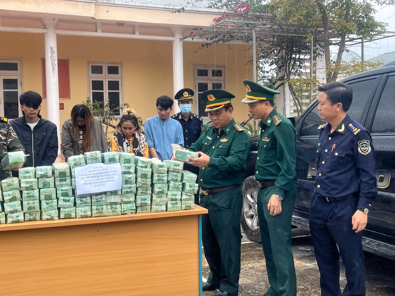 Chú thích ảnh