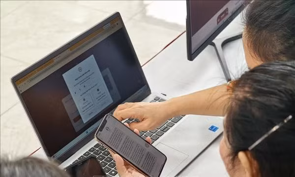 Đưa dịch vụ công trực tuyến đến gần người dân qua 'Nhà họp số'