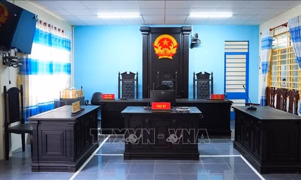 Tháo gỡ khó khăn để Tòa án nhân dân khu vực phục vụ người dân tốt hơn