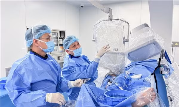 Cứu sống 2 bệnh nhân nhồi máu cơ tim tại đặc khu Phú Quốc