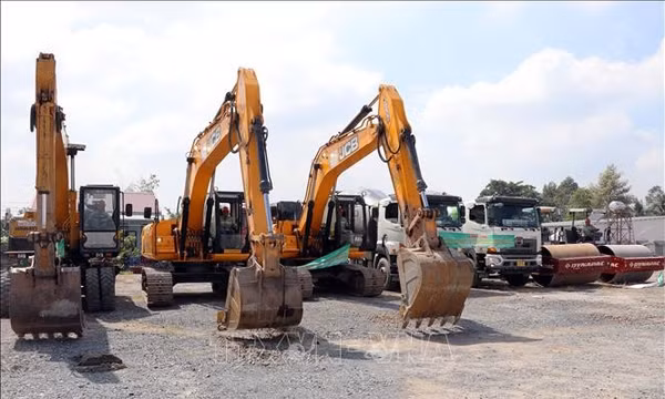 Quy định mới về lộ trình áp dụng lựa chọn nhà đầu tư qua mạng