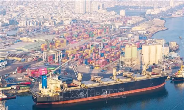 Đánh thức hành lang kinh tế miền Trung - Tây Nguyên - Bài 3: Rút ngắn đường đi, kéo dài chuỗi giá trị hàng hóa