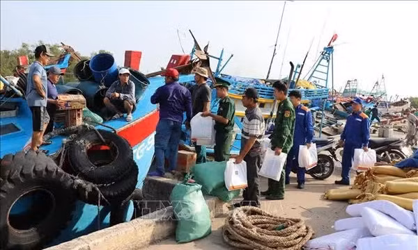 Khắc phục 'thẻ vàng' IUU: Siết quản lý tàu cá, ngăn vi phạm khai thác