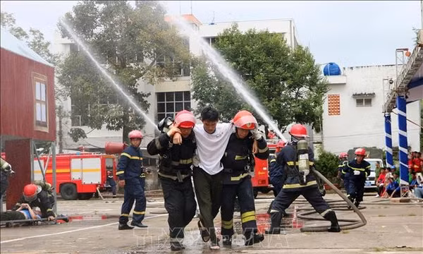 Xây dựng thế trận phòng cháy, chữa cháy vững chắc ngay từ khu dân cư