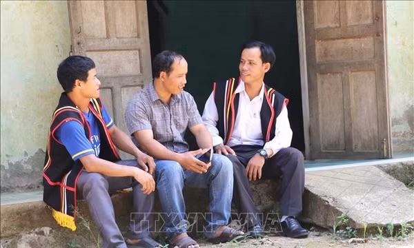 Hiểu tiếng đồng bào, thấu lòng dân