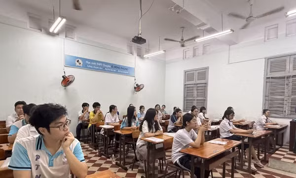 Giảm số môn thi lớp 10: Giảm áp lực nhưng còn ý kiến băn khoăn