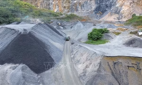 Bộ Công Thương tiếp nhận chức năng quản lý địa chất, khoáng sản, khu công nghiệp