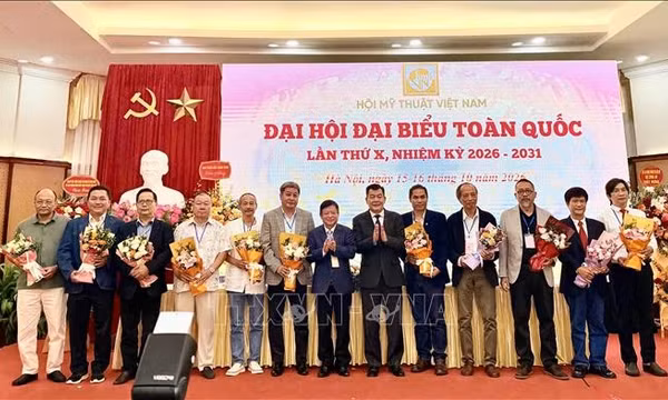 Họa sĩ Đào Quốc Huy được bầu làm Chủ tịch Hội Mỹ thuật Việt Nam khóa X