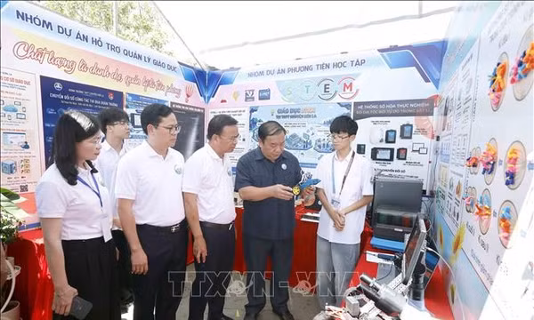 Chuyển giao công nghệ, đưa các ý tưởng, sáng kiến vào thực tiễn
