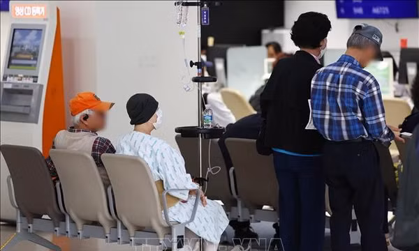 'Gánh nặng kép' với các bệnh không lây nhiễm