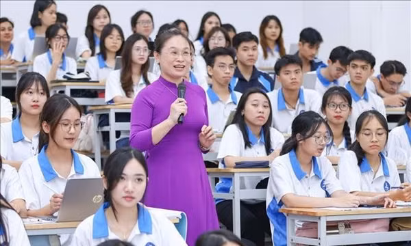 Kiểm soát lạm phát điểm, đẩy mạnh tích hợp AI trong giáo dục đại học