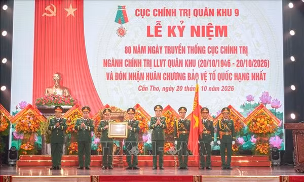 Xây dựng lực lượng vũ trang vững mạnh, đáp ứng yêu cầu mới