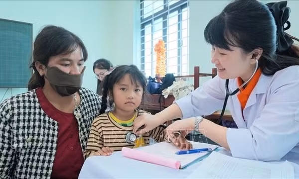 Thắt chặt hơn nữa tình đoàn kết, hữu nghị đặc biệt giữa Việt Nam - Lào