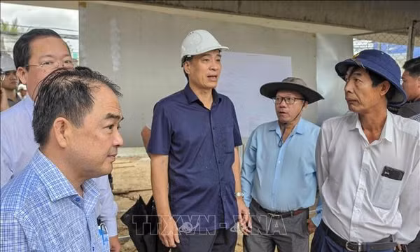 Vướng mặt bằng cản trở tiến độ hai cầu trọng điểm ở Cần Thơ