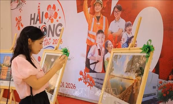Trao giải cuộc thi và triển lãm ảnh 'Hải Phòng trong tôi'