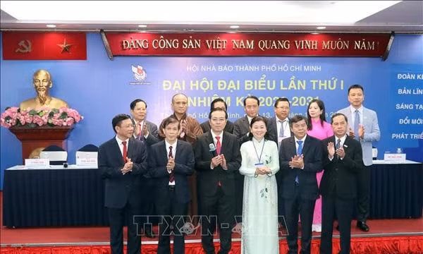 Người làm báo chủ động đấu tranh bảo vệ nền tảng tư tưởng của Đảng