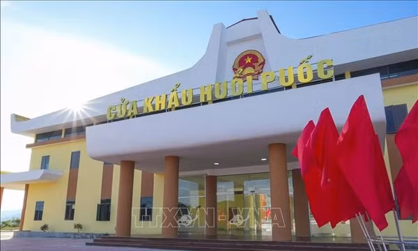 Thống nhất nâng cấp Huổi Puốc-Na Son thành cửa khẩu quốc tế 