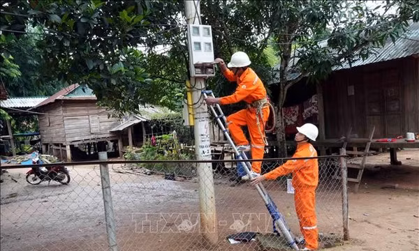 Quảng Trị xóa các điểm 'lõm' điện ở khu vực biên giới