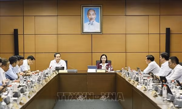 Tạo thuận lợi tối đa cho nhà đầu tư nhưng không nới lỏng kỷ cương pháp luật