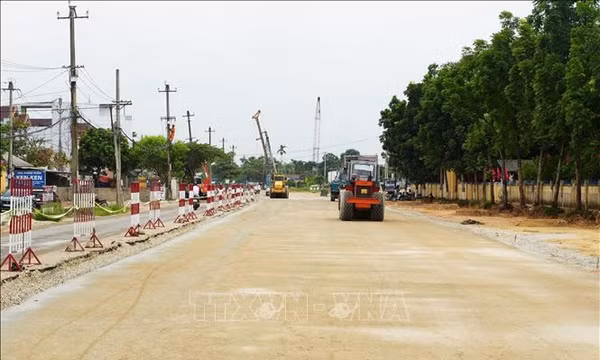 Tăng tốc giải ngân đầu tư công, tiếp sức mục tiêu tăng trưởng hai con số