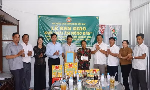 Những mái ấm 'tiếp sức' người dân khó khăn