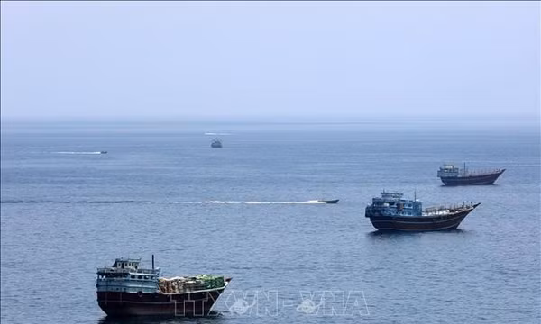 UAE mở rộng các hành lang logistics, giảm phụ thuộc vào eo biển Hormuz
