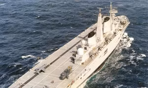 Hải quân Anh rao bán tàu sân bay duy nhất 