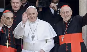 Giáo hoàng Francis chỉ trích chủ nghĩa tư bản
