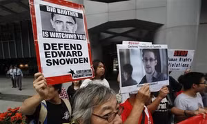 Snowden lấy bí mật chính phủ bằng USB