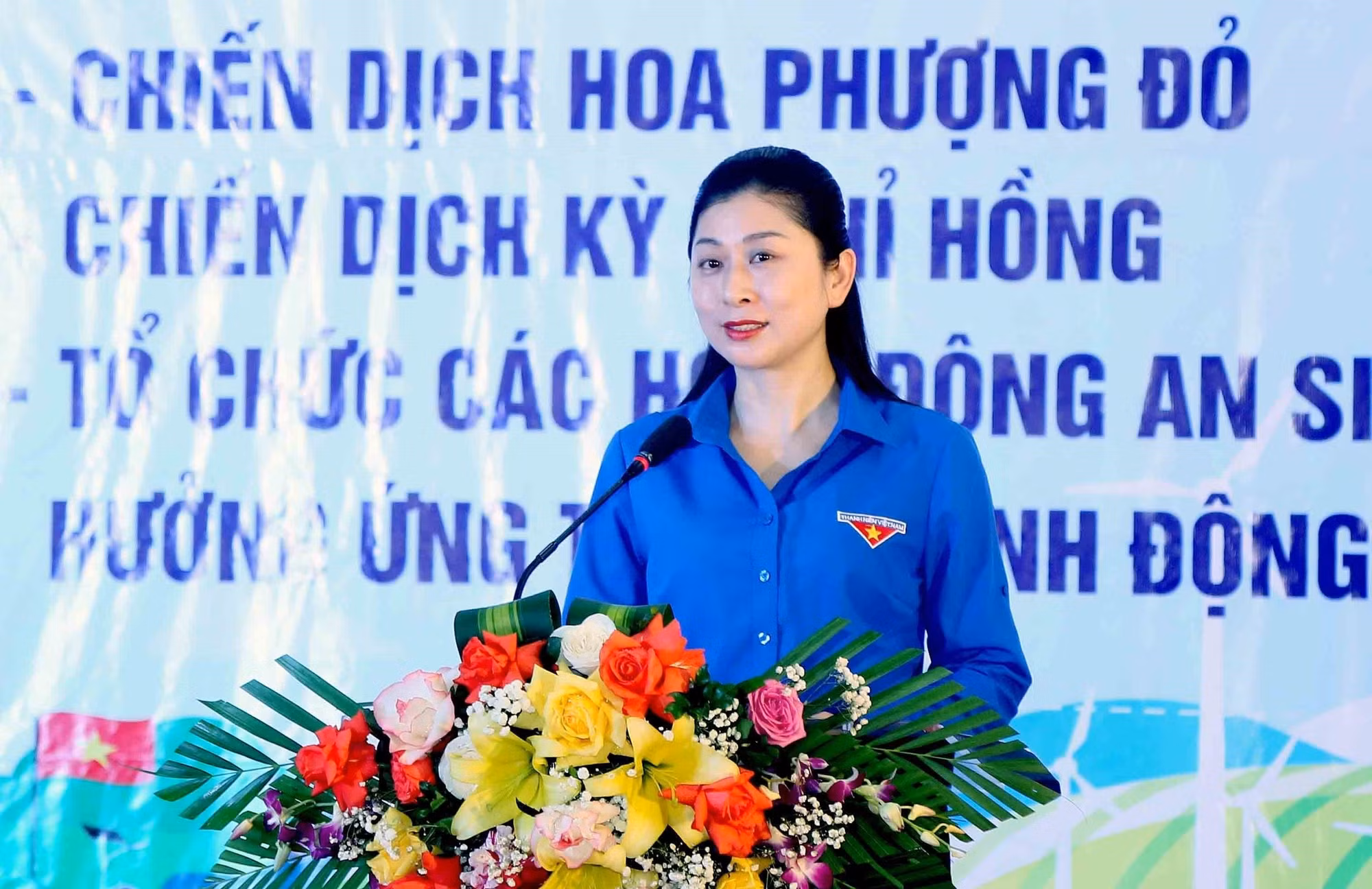 Bí thư Tỉnh đoàn Sơn La Cầm Thị Huyền Trang phát động Ra quân Chiến dịch Thanh niên tình nguyện hè và hưởng ứng Tháng hành động vì trẻ em năm 2025.
