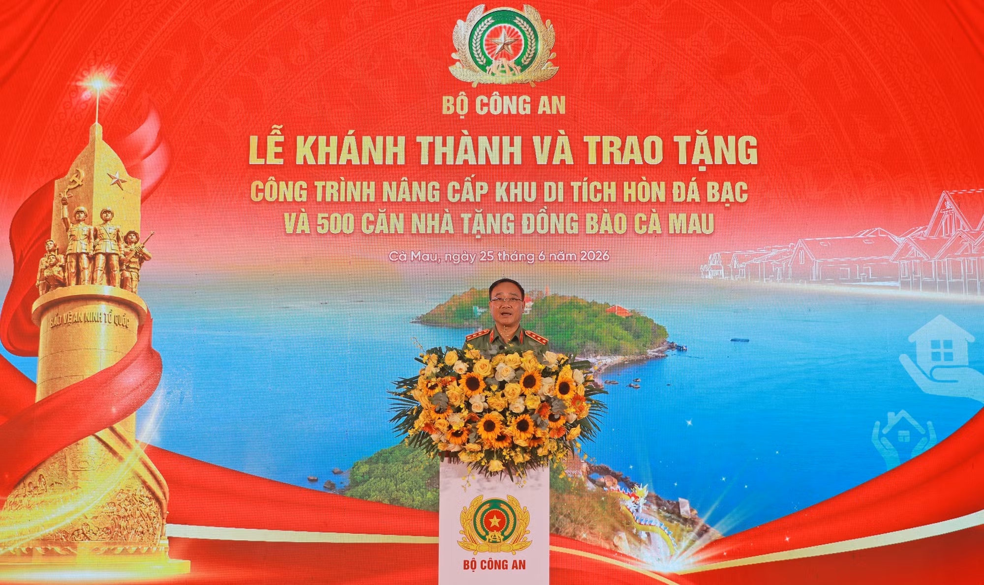 Thượng tướng Phạm Thế Tùng, Thứ trưởng Bộ Công an phát biểu tại buổi lễ. Ảnh: Huỳnh Anh/TTXVN