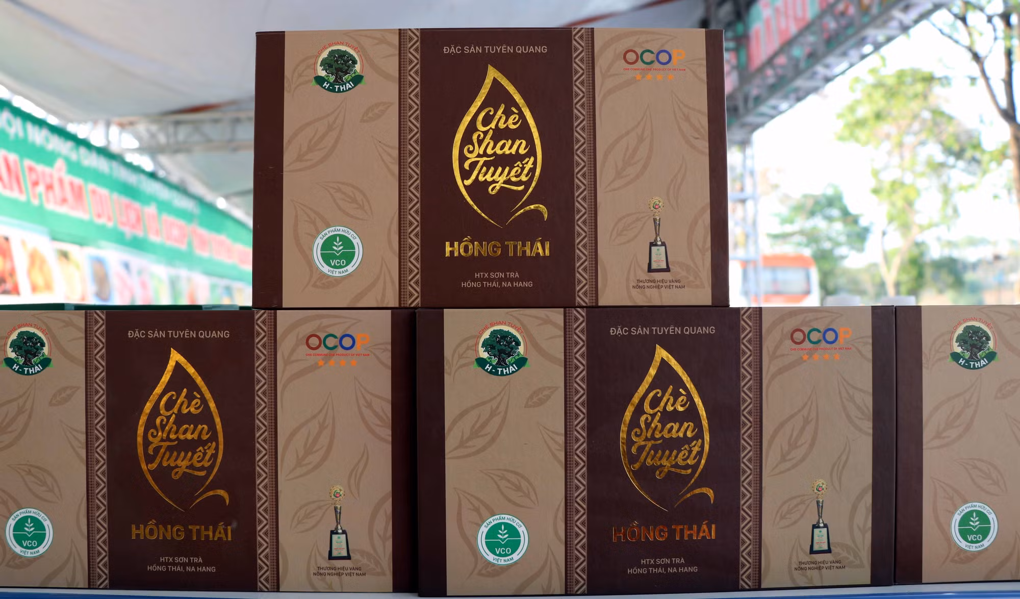 Sản phẩm chè Shan tuyết Hồng Thái đạt OCOP 4 sao tỉnh Tuyên Quang. Ảnh: Vũ Quang/ TTXVN