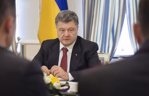 Tổng thống Poroshenko: Ukraine không bao giờ từ bỏ Crimea ảnh 1
