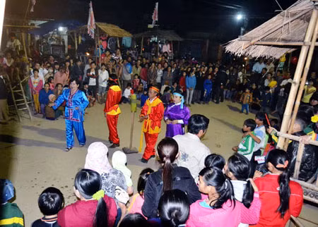 Bài chòi trên đường thành di sản thế giới ảnh 1