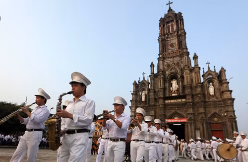 Đoàn kèn nông dân hơn 100 năm tuổi ảnh 1
