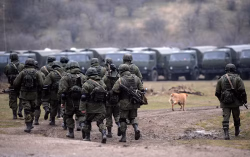Nga phủ nhận tăng binh sĩ dọc biên giới Ukraine ảnh 1