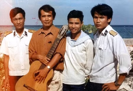 Ru lòng theo cánh sóng ảnh 1