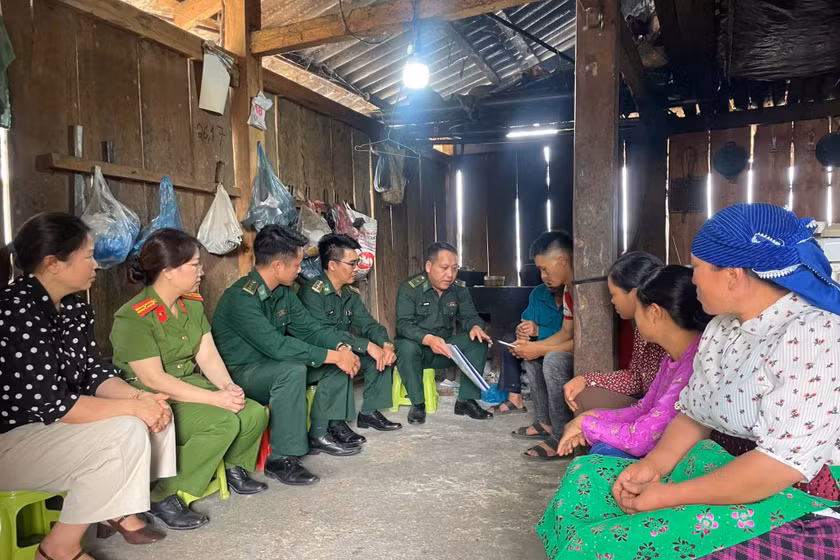 Giữ bình yên từ mỗi mái nhà nơi biên giới Tùng Vài