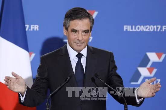 Bầu cử Pháp: Ông Francois Fillon chịu sức ép phải rút lui ảnh 1