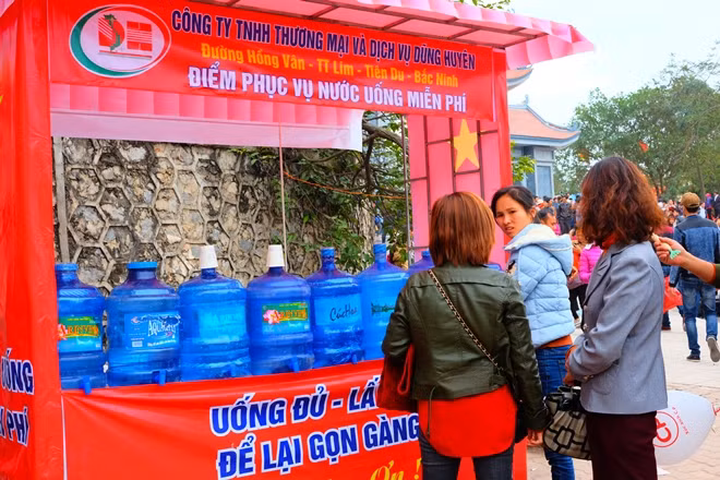 Nghe câu quan họ trao duyên tại Hội Lim 2017 ảnh 11