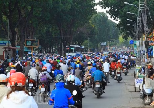 Giao thông TP Hồ Chí Minh ngột ngạt lại ngày đầu tuần sau Tết ảnh 8