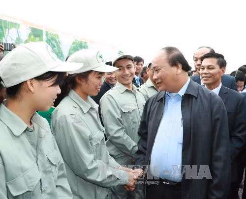 Thủ tướng đôn đốc thực hiện nhiệm vụ sau nghỉ Tết ảnh 1