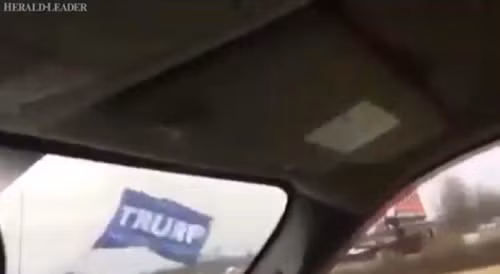Đặc nhiệm SEAL lái Humvee diễu cờ trung thành với ông Trump? ảnh 1