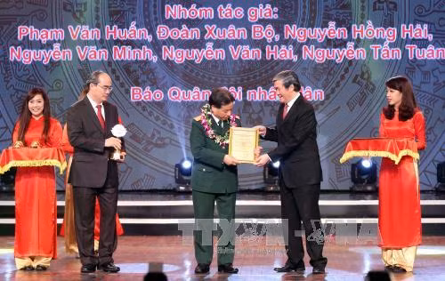 Báo Tin Tức đoạt giải 'Búa Liềm Vàng' lần thứ nhất ảnh 2